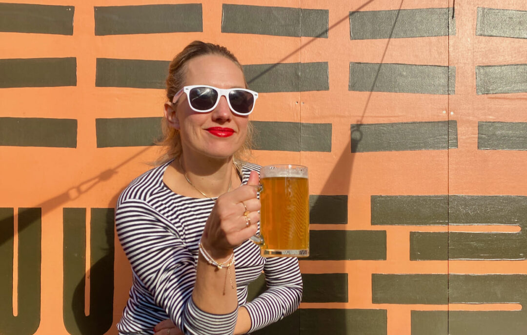 Local expert laura bier tour den haag